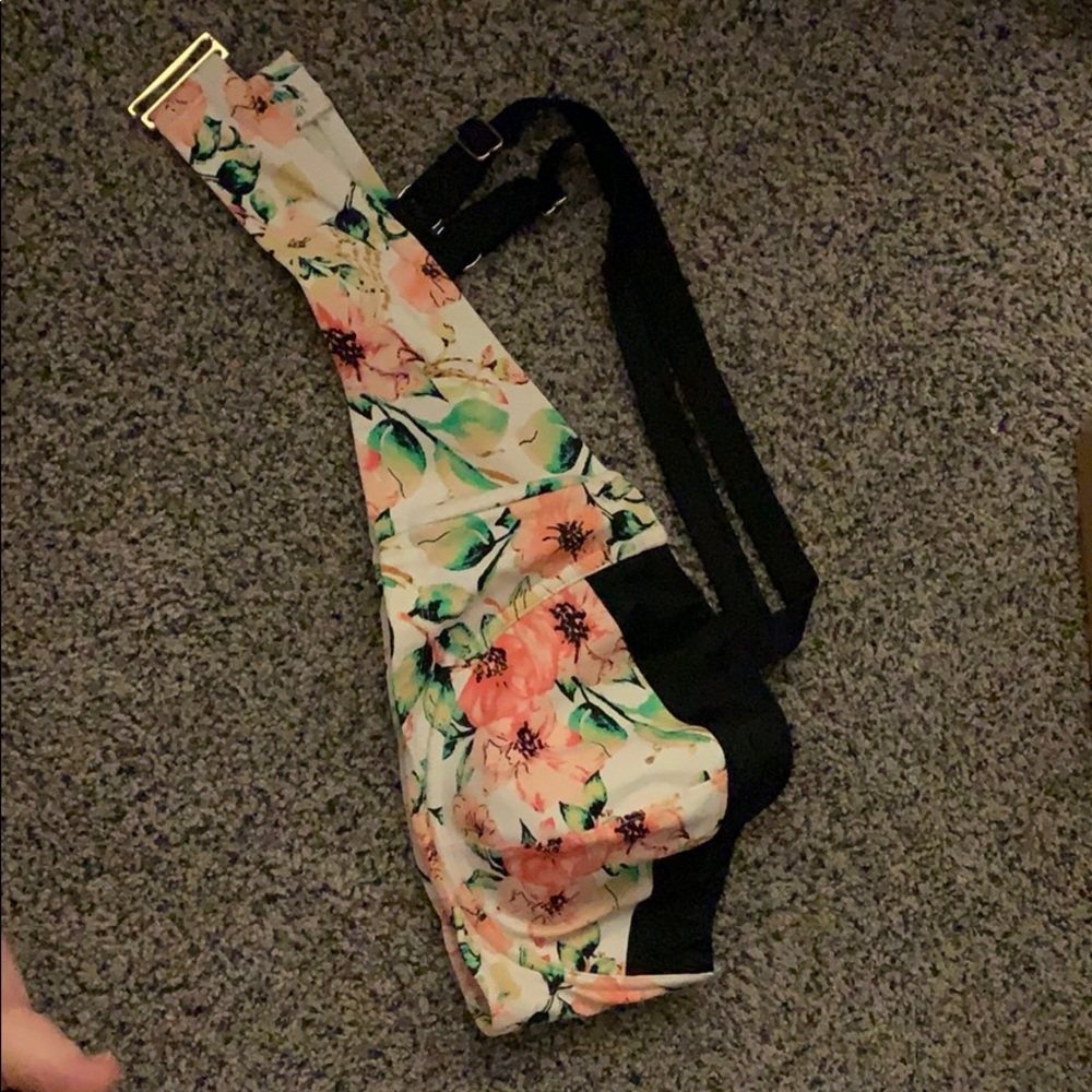 Plus Size Floral Bikini Top